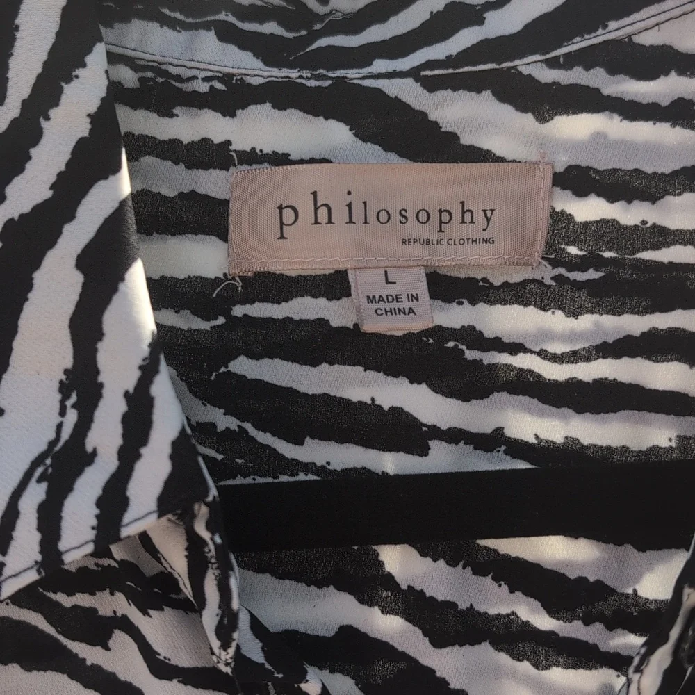 Philosophy Size Large Black And White Button Down Blouse - Picture 5 of 8